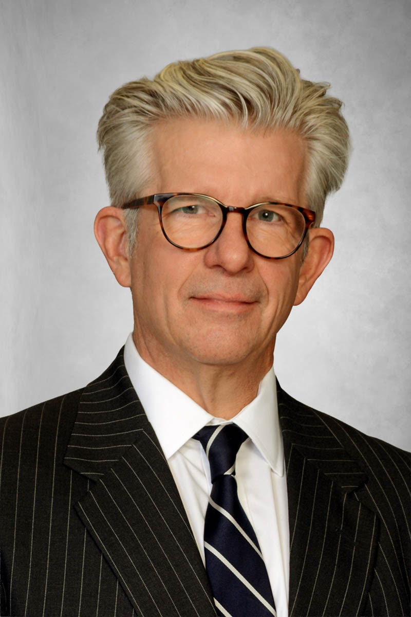 Alexander Brackett headshot