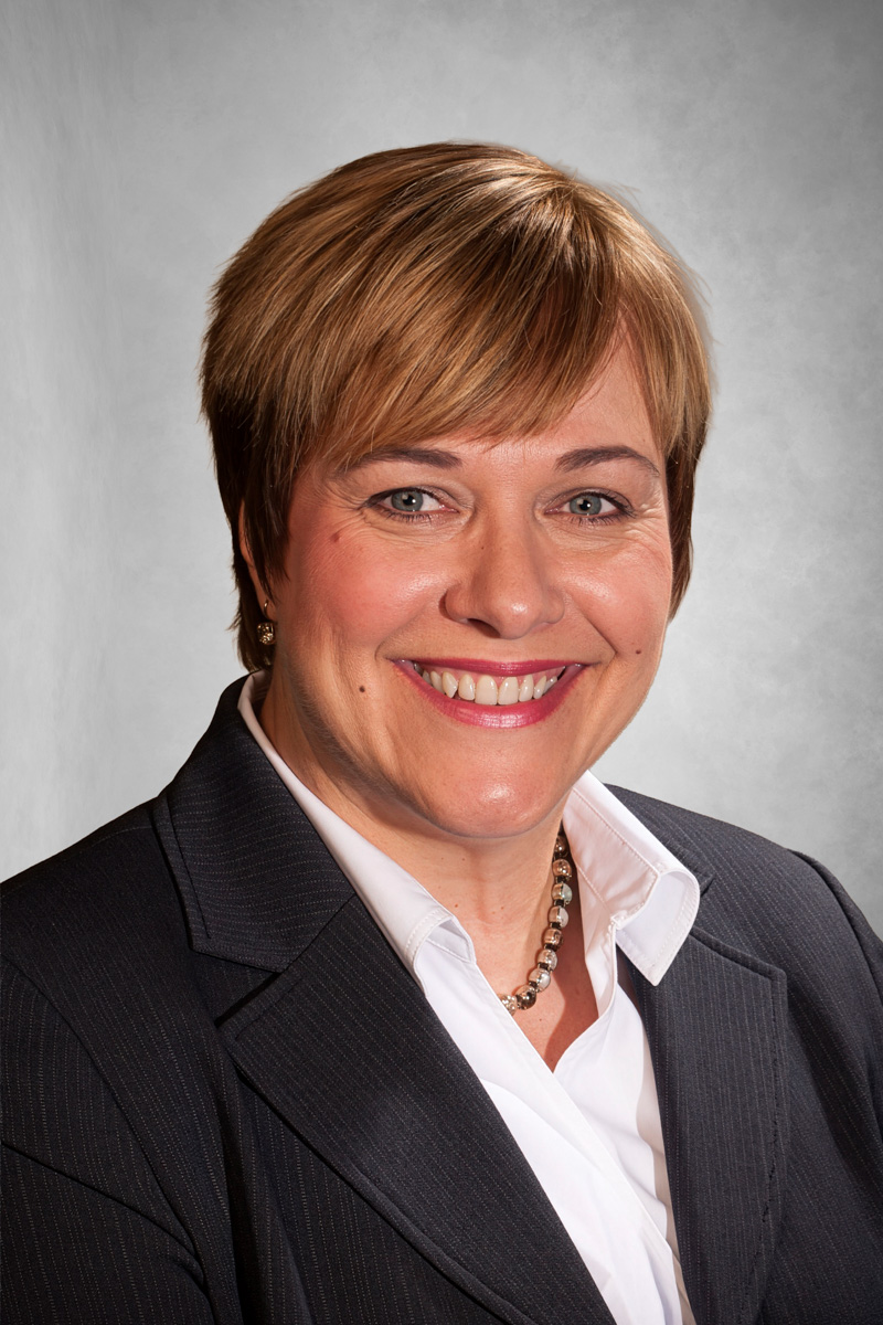 Babette Magee headshot