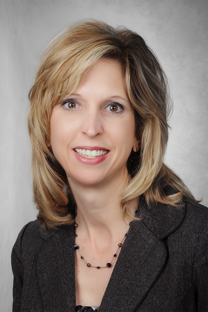 Amy M. Tharp headshot